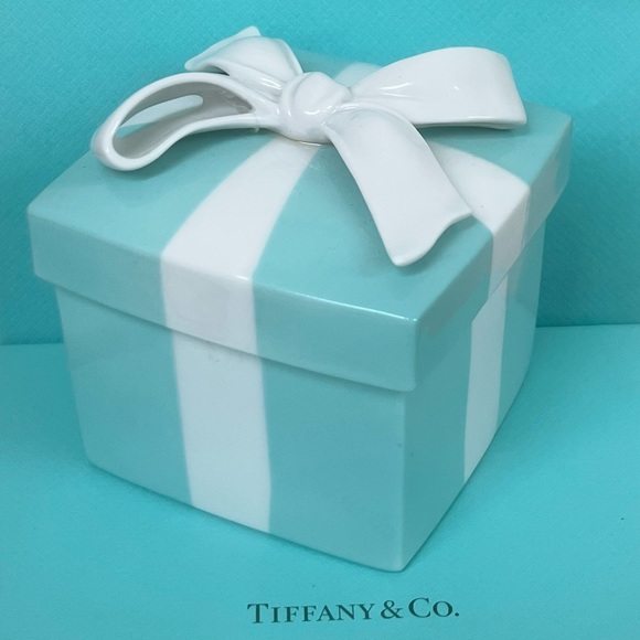 🔴Authentic TIFFANY & CO Large Blue Enamel Trinket Box🔴 - Picture 1 of 12
